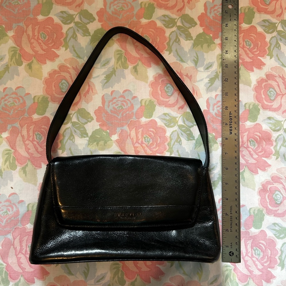 Black, Kenneth Cole reaction purse.